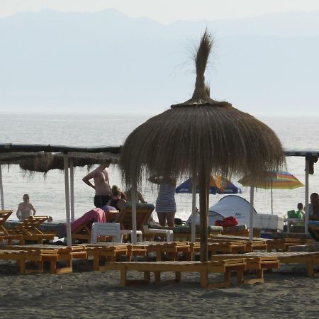 Malaga Paradise Beach Leilighet Torre de Benagalbon Eksteriør bilde