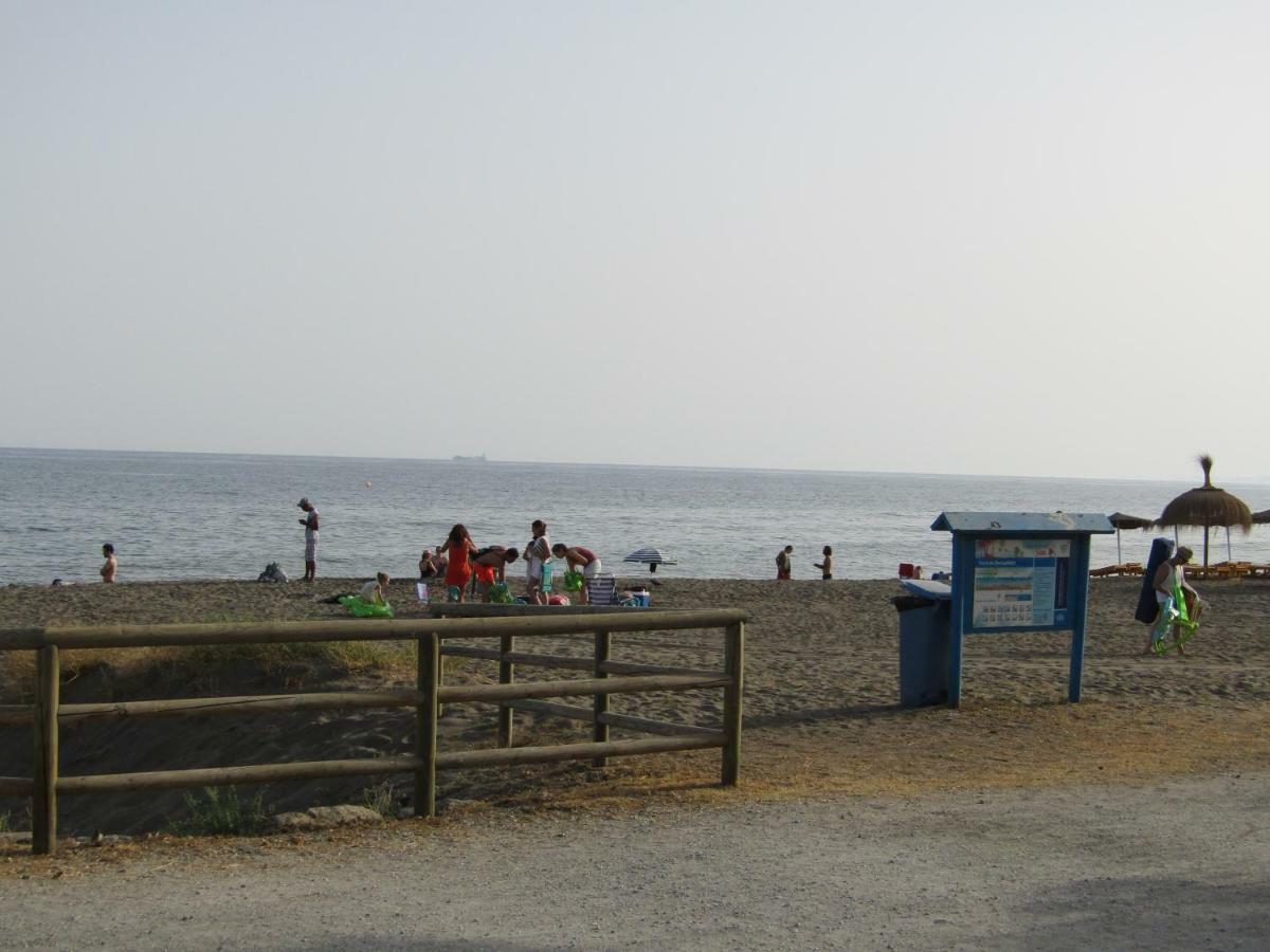 Malaga Paradise Beach Leilighet Torre de Benagalbon Eksteriør bilde